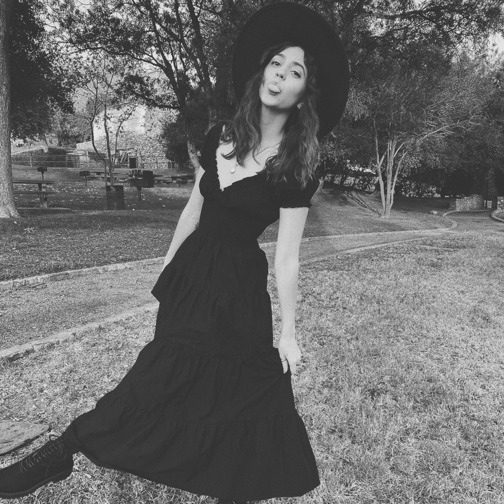 Meet your Posher, Caroline